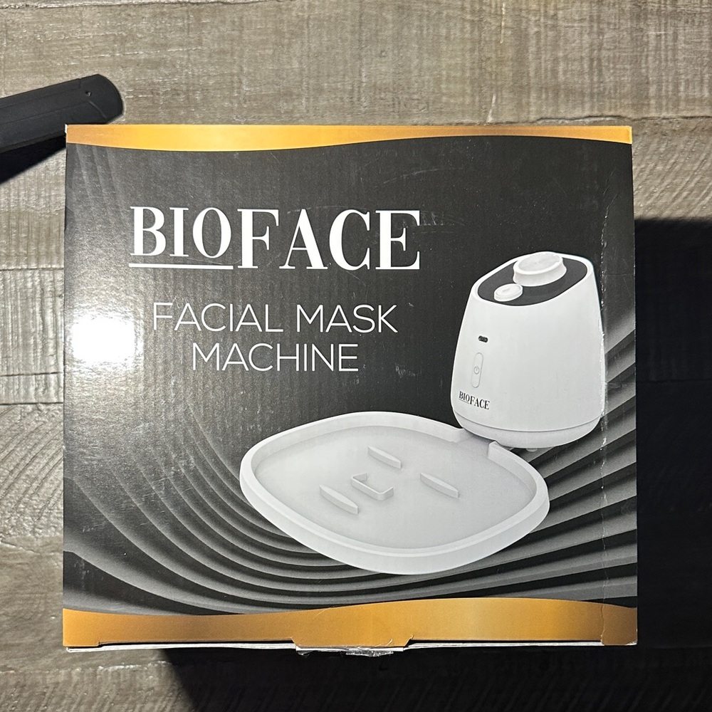 BioFace Facial Mask Machine-with 5 collagen tablets - White
